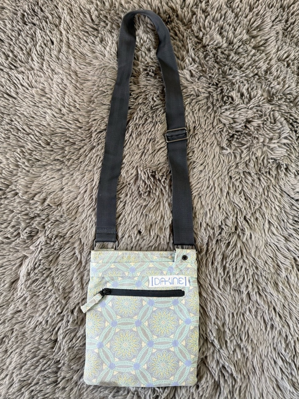 Dakine Crossbody Bag Travel Organizer Boho Print Small Shoulder Bag